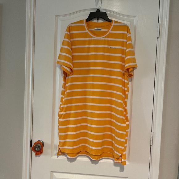 Columbia Striped T shirt Dress with Pockets - Picture 1 of 2